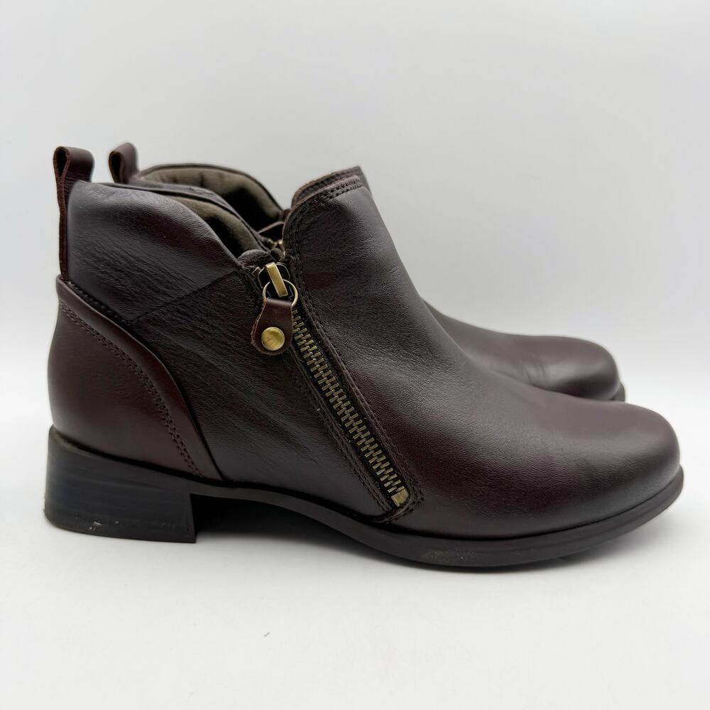 Munro Womens Neko Ankle Booties Size 7 WIDE Black Brown Leather NWOB